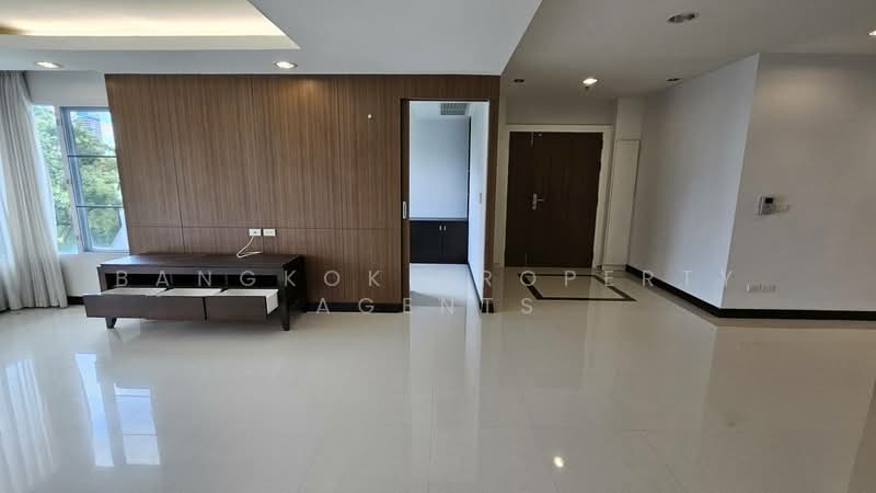 Blossom Ville, Bangkok, Sukhumvit 63 Road, Phra Kanong Nua, Watthana, Bangkok, 3 Bedrooms, 258 sqm, Condo For Rent, by BANGKOK PROPERTY AGENTS, 500474505 - DDproperty.com