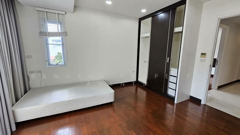 Blossom Ville, Bangkok, Sukhumvit 63 Road, Phra Kanong Nua, Watthana, Bangkok, 3 Bedrooms, 258 sqm, Condo For Rent, by BANGKOK PROPERTY AGENTS, 500474505 - DDproperty.com
