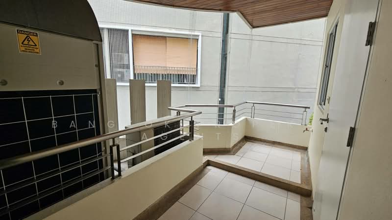 Blossom Ville, Bangkok, Sukhumvit 63 Road, Phra Kanong Nua, Watthana, Bangkok, 3 Bedrooms, 258 sqm, Condo For Rent, by BANGKOK PROPERTY AGENTS, 500474505 - DDproperty.com
