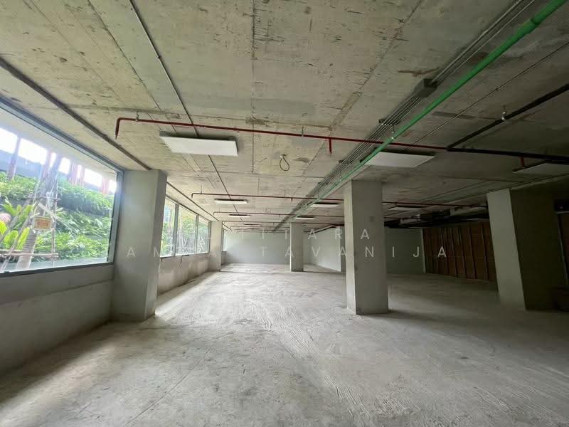 พื้นที่ให้เช่าสาทร สีลม ช่องนนทรี : Space for rent Sathorn, Silom, Chong nonsi, กรุงเทพ, ทุ่งมหาเมฆ, สาทร, กรุงเทพ, 100 ตร.ม., พื้นที่ขายของ ให้เช่า, โดย Sumitara Sampattavanija, 500474549 - DDproperty.com
