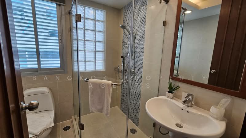 Sathorn Gallery Residences, Bangkok, 70 Pan Road, Silom, Bang Rak, Bangkok, 3 Bedrooms, 200 sqm, Condo For Rent, by BANGKOK PROPERTY AGENTS, 500474575 - DDproperty.com