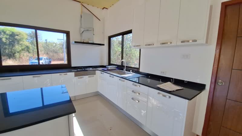 7+ Rai Land and Bungalow for Sale, Phen, Udon Thani, Thailand, Udon Thani, Ban That, Phen, Udon Thani, 1 Bedroom, 108 sqm, Single Detached House For Sale, by วีรภัทรา ดาร์เปอร์, 500474576 - DDproperty.com