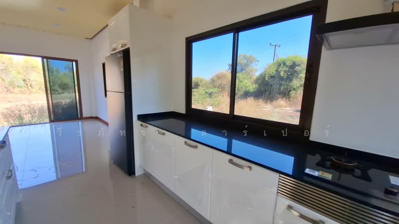 7+ Rai Land and Bungalow for Sale, Phen, Udon Thani, Thailand, Udon Thani, Ban That, Phen, Udon Thani, 1 Bedroom, 108 sqm, Single Detached House For Sale, by วีรภัทรา ดาร์เปอร์, 500474576 - DDproperty.com