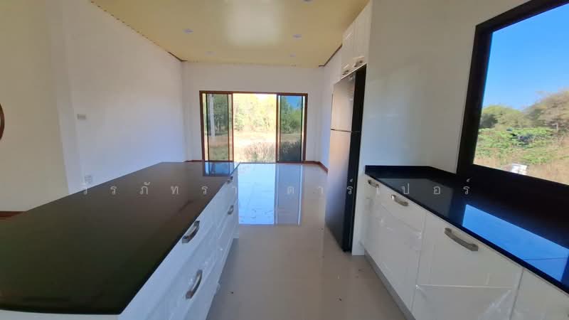 7+ Rai Land and Bungalow for Sale, Phen, Udon Thani, Thailand, Udon Thani, Ban That, Phen, Udon Thani, 1 Bedroom, 108 sqm, Single Detached House For Sale, by วีรภัทรา ดาร์เปอร์, 500474576 - DDproperty.com