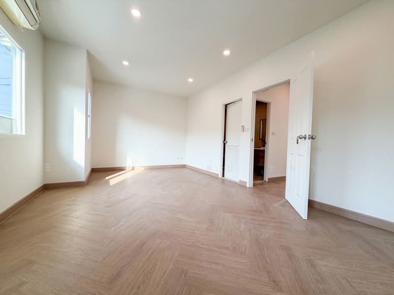 Pruksa Town Ratchapruk, Bangkok, Ratchaphruek Road, Bang Prom, Taling Chan, Bangkok, 3 Bedrooms, 110 sqm, Townhouse For Rent, by ชลธิชา ปรางค์ประทานพร, 500474579 - DDproperty.com