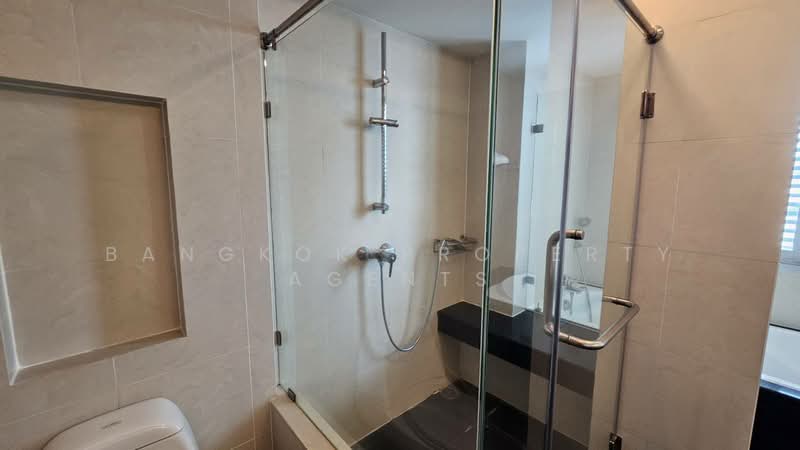 Sathorn Gallery Residences, Bangkok, 70 Pan Road, Silom, Bang Rak, Bangkok, 3 Bedrooms, 230 sqm, Condo For Rent, by BANGKOK PROPERTY AGENTS, 500474583 - DDproperty.com