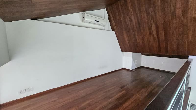 Townhouse in Ekkamai, Bangkok, Khlong Tan Nua, Watthana, Bangkok, 5 Bedrooms, 400 sqm, Townhouse For Rent, by BANGKOK PROPERTY AGENTS, 500474595 - DDproperty.com