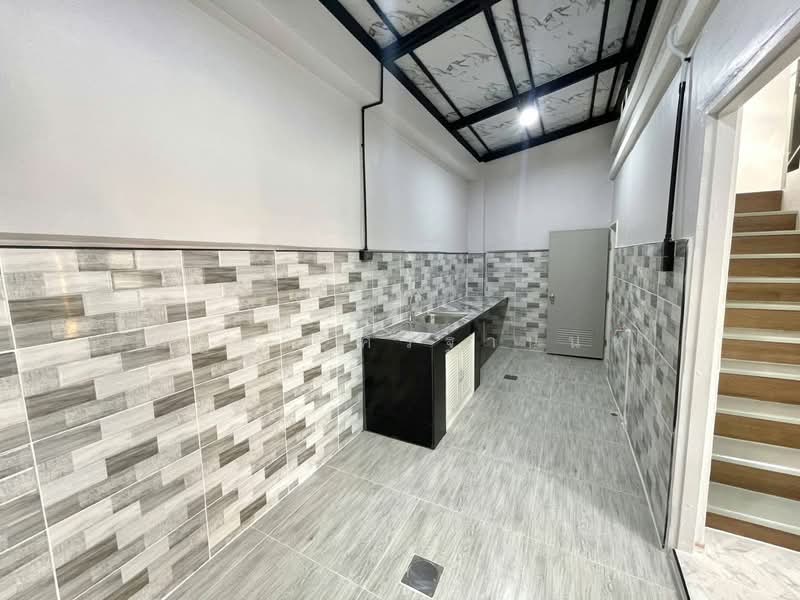 หมู่บ้าน พฤกษา4 มหาสวัสดิ์พุทธมณฑล, Nakhon Pathom, พฤกษา4, Mahasawat, Phuttha Mon Thon, Nakhon Pathom, 4 Bedrooms, 120 sqm, Townhouse For Sale, by ณัฐยา ศิริฐานนท์, 500474597 - DDproperty.com