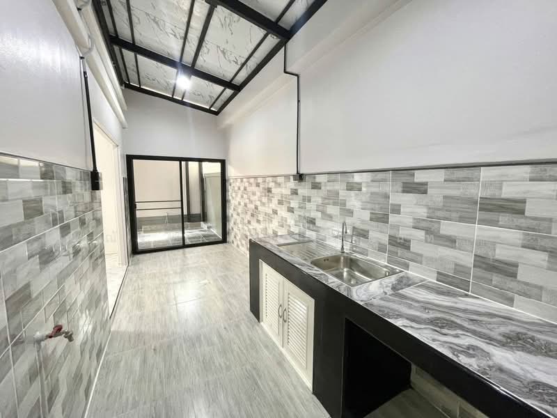หมู่บ้าน พฤกษา4 มหาสวัสดิ์พุทธมณฑล, Nakhon Pathom, พฤกษา4, Mahasawat, Phuttha Mon Thon, Nakhon Pathom, 4 Bedrooms, 120 sqm, Townhouse For Sale, by ณัฐยา ศิริฐานนท์, 500474597 - DDproperty.com