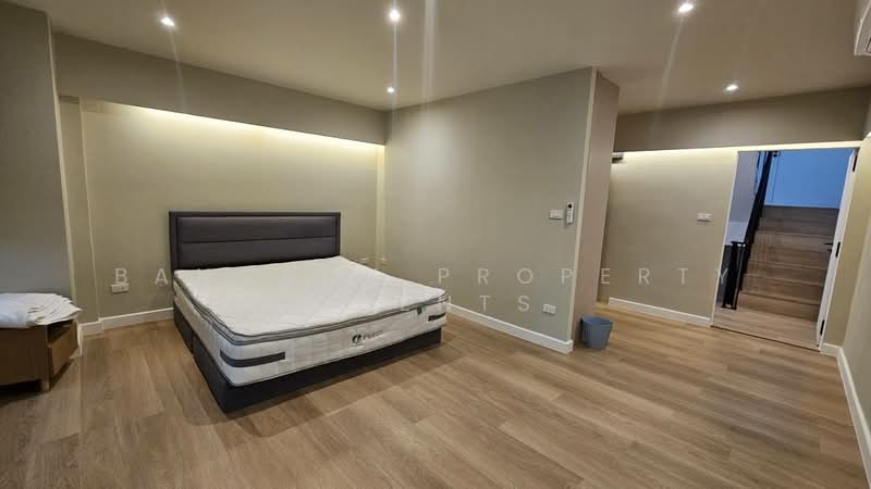 Townhome in Ekkamai, กรุงเทพ, คลองตันเหนือ, วัฒนา, กรุงเทพ, 350 ตร.ม., ทาวน์เฮ้าส์ ให้เช่า, โดย BANGKOK PROPERTY AGENTS, 500474602 - DDproperty.com