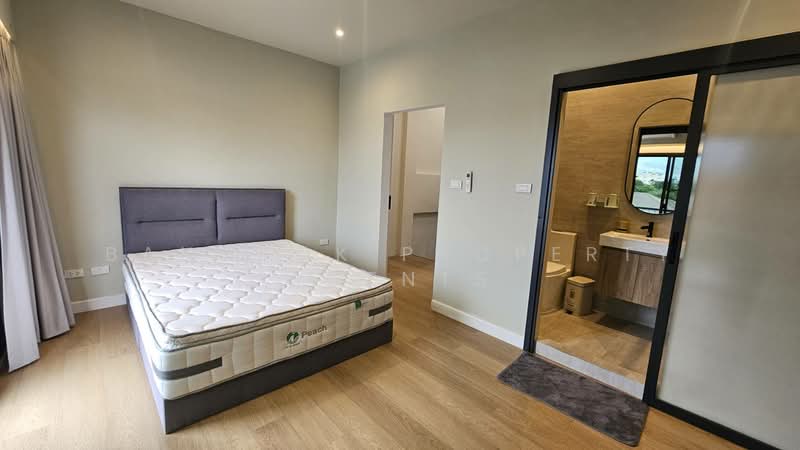 Townhome in Ekkamai, Bangkok, Khlong Tan Nua, Watthana, Bangkok, 5 Bedrooms, 350 sqm, Townhouse For Rent, by BANGKOK PROPERTY AGENTS, 500474602 - DDproperty.com