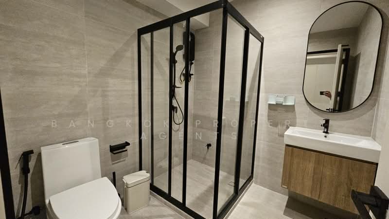 Townhome in Ekkamai, Bangkok, Khlong Tan Nua, Watthana, Bangkok, 5 Bedrooms, 350 sqm, Townhouse For Rent, by BANGKOK PROPERTY AGENTS, 500474602 - DDproperty.com
