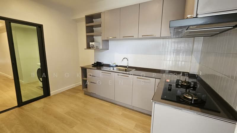 Townhome in Ekkamai, กรุงเทพ, คลองตันเหนือ, วัฒนา, กรุงเทพ, 350 ตร.ม., ทาวน์เฮ้าส์ ให้เช่า, โดย BANGKOK PROPERTY AGENTS, 500474602 - DDproperty.com