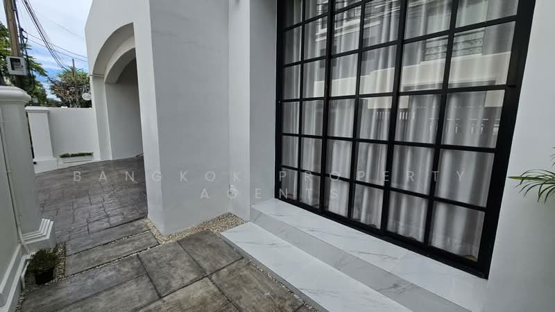Townhouse - Ekkamai 12, กรุงเทพ, คลองตันเหนือ, วัฒนา, กรุงเทพ, 350 ตร.ม., ทาวน์เฮ้าส์ ให้เช่า, โดย BANGKOK PROPERTY AGENTS, 500474610 - DDproperty.com