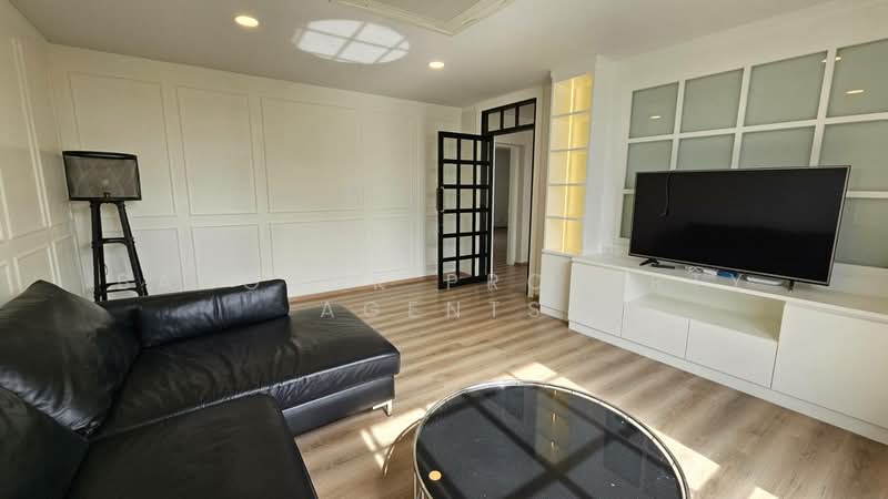 Townhouse - Ekkamai 12, Bangkok, Khlong Tan Nua, Watthana, Bangkok, 4 Bedrooms, 350 sqm, Townhouse For Rent, by BANGKOK PROPERTY AGENTS, 500474610 - DDproperty.com