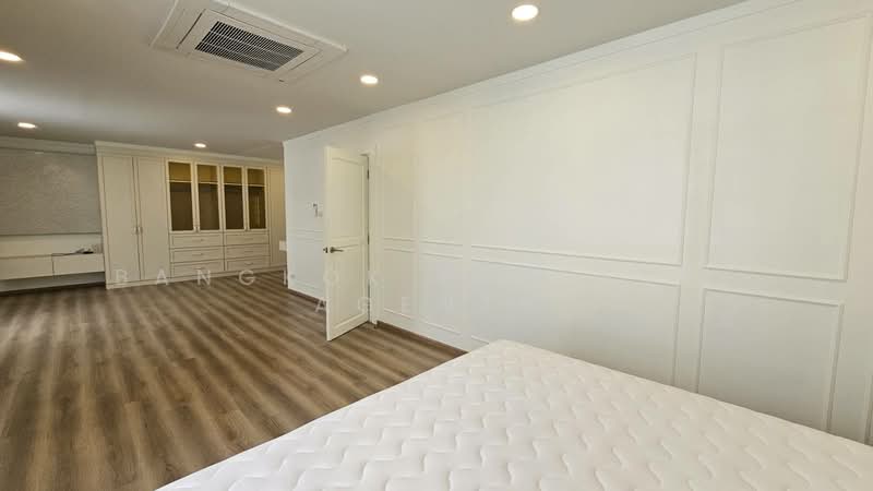 Townhouse - Ekkamai 12, Bangkok, Khlong Tan Nua, Watthana, Bangkok, 4 Bedrooms, 350 sqm, Townhouse For Rent, by BANGKOK PROPERTY AGENTS, 500474610 - DDproperty.com