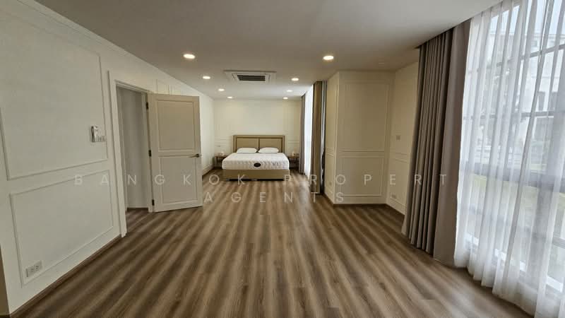 Townhouse - Ekkamai 12, Bangkok, Khlong Tan Nua, Watthana, Bangkok, 4 Bedrooms, 350 sqm, Townhouse For Rent, by BANGKOK PROPERTY AGENTS, 500474610 - DDproperty.com