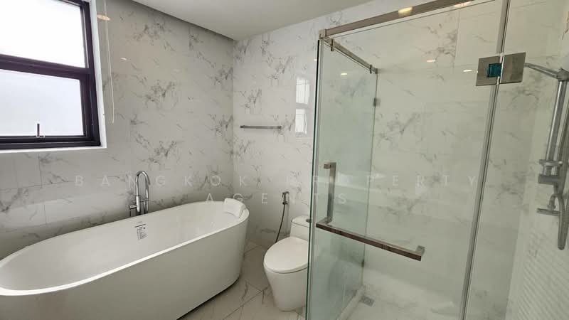 Townhouse - Ekkamai 12, Bangkok, Khlong Tan Nua, Watthana, Bangkok, 4 Bedrooms, 350 sqm, Townhouse For Rent, by BANGKOK PROPERTY AGENTS, 500474610 - DDproperty.com