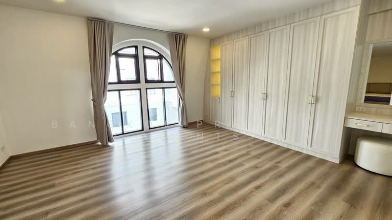 Townhouse - Ekkamai 12, Bangkok, Khlong Tan Nua, Watthana, Bangkok, 4 Bedrooms, 350 sqm, Townhouse For Rent, by BANGKOK PROPERTY AGENTS, 500474610 - DDproperty.com
