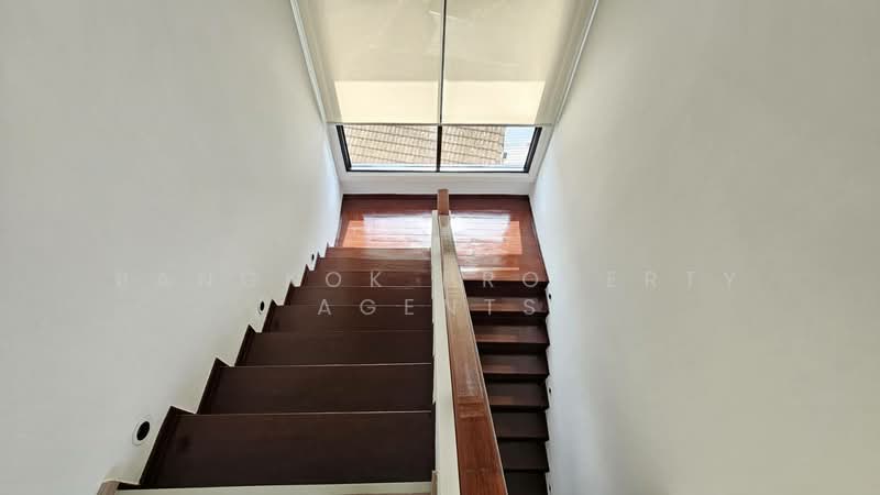 Townhouse - Ekkamai 12, Bangkok, Khlong Tan Nua, Watthana, Bangkok, 4 Bedrooms, 350 sqm, Townhouse For Rent, by BANGKOK PROPERTY AGENTS, 500474610 - DDproperty.com