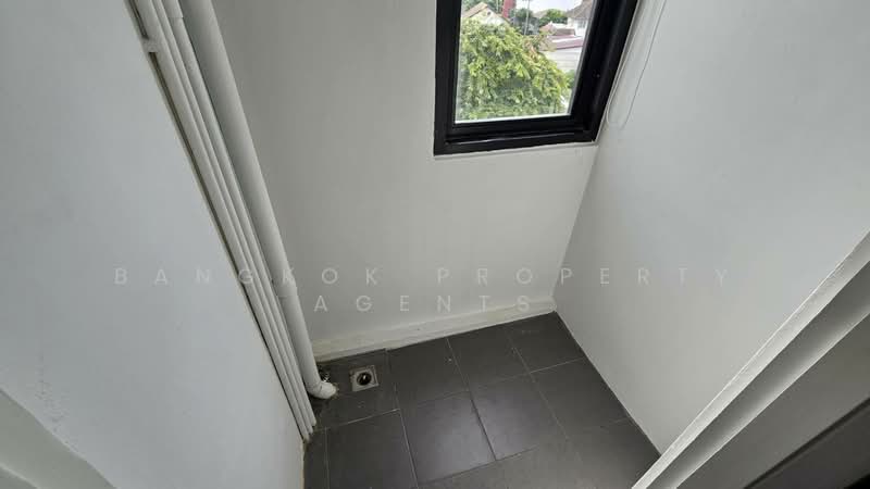Townhouse - Ekkamai 12, กรุงเทพ, คลองตันเหนือ, วัฒนา, กรุงเทพ, 350 ตร.ม., ทาวน์เฮ้าส์ ให้เช่า, โดย BANGKOK PROPERTY AGENTS, 500474610 - DDproperty.com