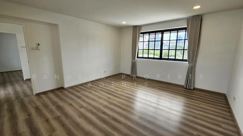 Townhouse - Ekkamai 12, Bangkok, Khlong Tan Nua, Watthana, Bangkok, 4 Bedrooms, 350 sqm, Townhouse For Rent, by BANGKOK PROPERTY AGENTS, 500474610 - DDproperty.com