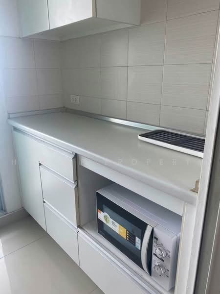 Lumpini Place Rama 9-Ratchada, Bangkok, Rama 9 Road, Huai Khwang, Bangkok, 1 Bedroom, 37 sqm, Condo For Rent, by Holtop Property, 500474648 - DDproperty.com