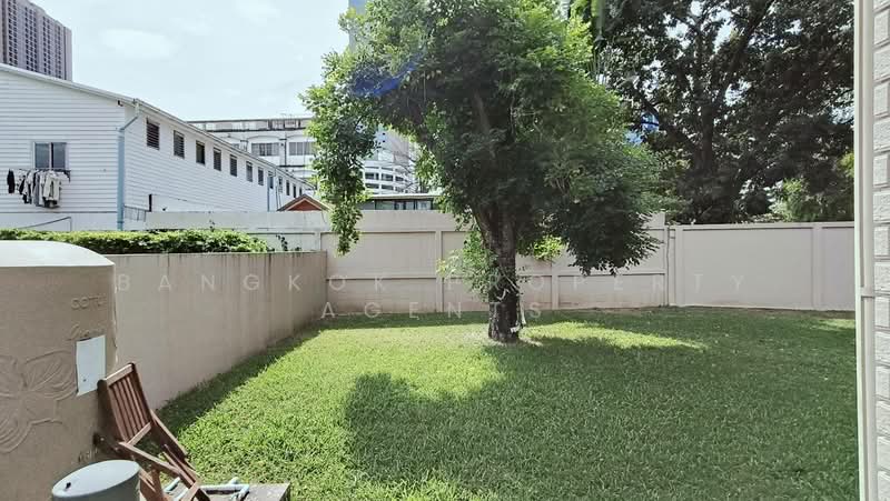House with Private Garden in PHROMPHONG, Bangkok, Khong Tan, Khlong Toei, Bangkok, 4 Bedrooms, 300 sqm, Single Detached House For Rent, by BANGKOK PROPERTY AGENTS, 500474650 - DDproperty.com