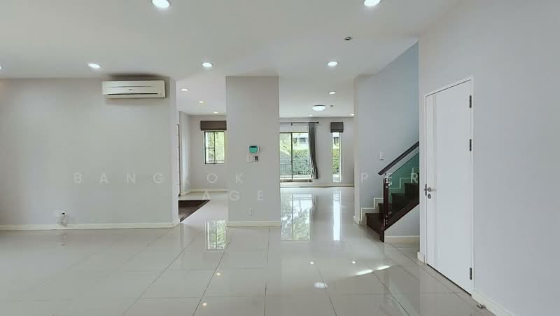 House with Private Garden in PHROMPHONG, Bangkok, Khong Tan, Khlong Toei, Bangkok, 4 Bedrooms, 300 sqm, Single Detached House For Rent, by BANGKOK PROPERTY AGENTS, 500474650 - DDproperty.com