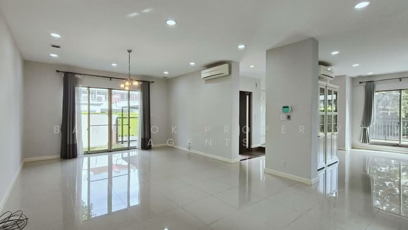 House with Private Garden in PHROMPHONG, Bangkok, Khong Tan, Khlong Toei, Bangkok, 4 Bedrooms, 300 sqm, Single Detached House For Rent, by BANGKOK PROPERTY AGENTS, 500474650 - DDproperty.com