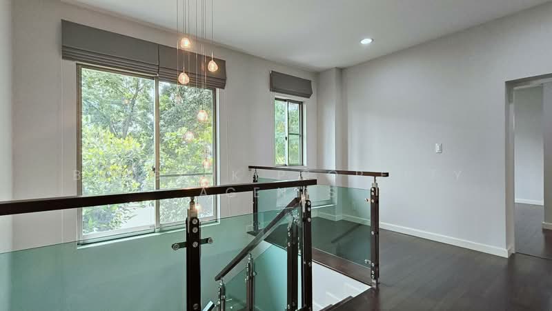 House with Private Garden in PHROMPHONG, Bangkok, Khong Tan, Khlong Toei, Bangkok, 4 Bedrooms, 300 sqm, Single Detached House For Rent, by BANGKOK PROPERTY AGENTS, 500474650 - DDproperty.com