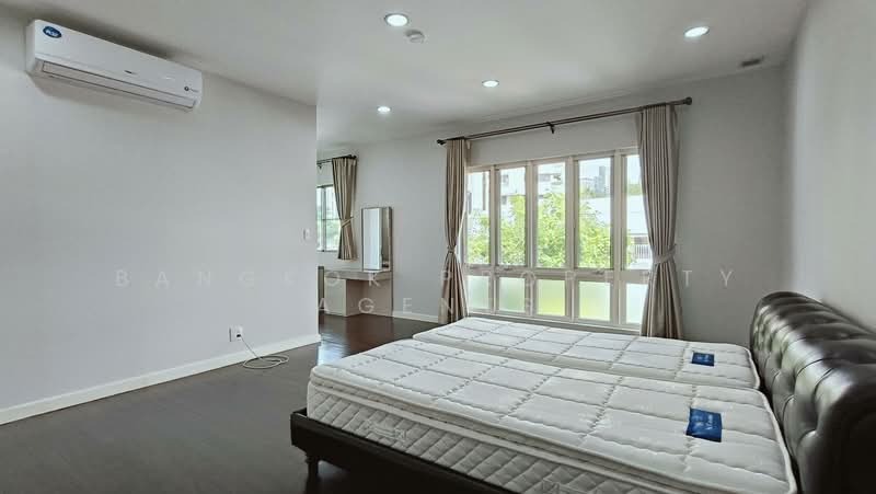 House with Private Garden in PHROMPHONG, กรุงเทพ, คลองตัน, คลองเตย, กรุงเทพ, 300 ตร.ม., บ้านเดี่ยว ให้เช่า, โดย BANGKOK PROPERTY AGENTS, 500474650 - DDproperty.com