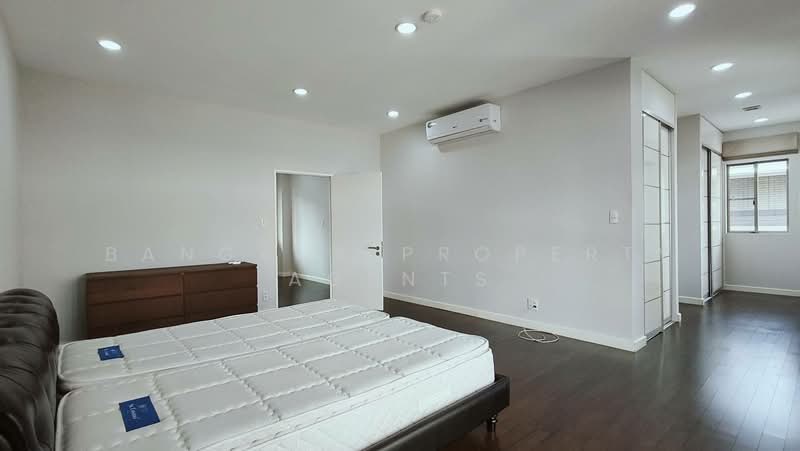 House with Private Garden in PHROMPHONG, กรุงเทพ, คลองตัน, คลองเตย, กรุงเทพ, 300 ตร.ม., บ้านเดี่ยว ให้เช่า, โดย BANGKOK PROPERTY AGENTS, 500474650 - DDproperty.com