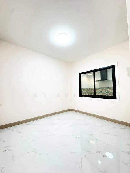 Phimonrat 1, Nonthaburi, Soi Buathong 4, Phimonrat, Bang Bua Thong, Nonthaburi, 2 Bedrooms, 80 sqm, Townhouse For Sale, by NR AGENT, 500474681 - DDproperty.com