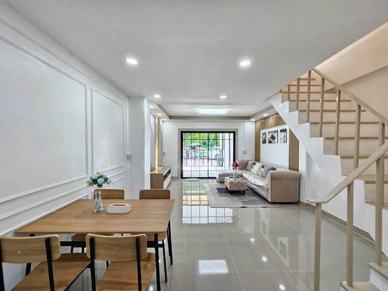 Baan Promjit, Nonthaburi, Bang Yai, Nonthaburi, 2 Bedrooms, 97 sqm, Townhouse For Sale, by NR AGENT, 500474683 - DDproperty.com
