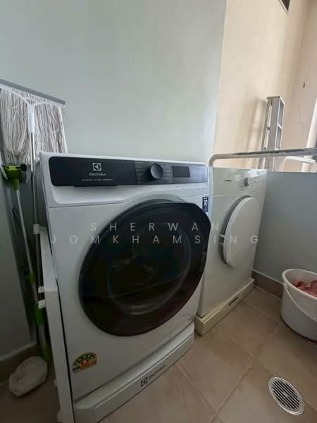 The Infinity : ดิ อินฟินิตี้, กรุงเทพ, 98 ถนนนราธิวาสราชนครินทร์, สีลม, บางรัก, กรุงเทพ, 127 ตร.ม., คอนโด ให้เช่า, โดย Sherwan Jomkhamsing, 500474694 - DDproperty.com