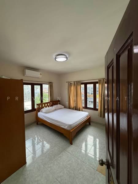 Chatkaew 9 Village, Chon Buri (Pattaya), Soi Nern Plab Wan (Soi Chaiyaphruek), Nong Pru, Bang Lamung (Pattaya), Chon Buri (Pattaya), 4 Bedrooms, 184 sqm, Townhouse For Rent, by Praveen Peter, 500474699 - DDproperty.com