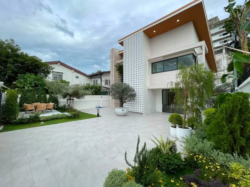 34/195 Chokchai 4 Soi 36 Yaek 2-4, Lat Phrao Sub-district, Lat Phrao District, Bangkok 10230, Bangkok, โชคชัย 4 ซอย 36 แยก 2 - 4, Lat Phrao, Bangkok, 4 Bedrooms, 320 sqm, Single Detached House For Sale, by Jintana Ongsurakul, 500474704 - DDproperty.com