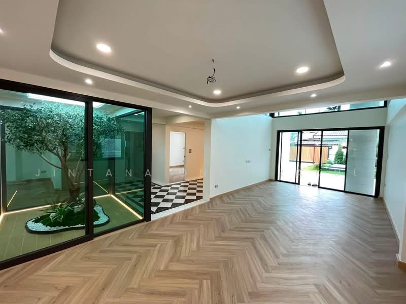 34/195 Chokchai 4 Soi 36 Yaek 2-4, Lat Phrao Sub-district, Lat Phrao District, Bangkok 10230, Bangkok, โชคชัย 4 ซอย 36 แยก 2 - 4, Lat Phrao, Bangkok, 4 Bedrooms, 320 sqm, Single Detached House For Sale, by Jintana Ongsurakul, 500474704 - DDproperty.com