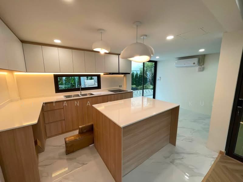 34/195 Chokchai 4 Soi 36 Yaek 2-4, Lat Phrao Sub-district, Lat Phrao District, Bangkok 10230, Bangkok, โชคชัย 4 ซอย 36 แยก 2 - 4, Lat Phrao, Bangkok, 4 Bedrooms, 320 sqm, Single Detached House For Sale, by Jintana Ongsurakul, 500474704 - DDproperty.com