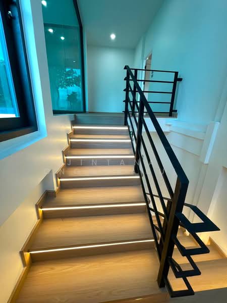 34/195 Chokchai 4 Soi 36 Yaek 2-4, Lat Phrao Sub-district, Lat Phrao District, Bangkok 10230, Bangkok, โชคชัย 4 ซอย 36 แยก 2 - 4, Lat Phrao, Bangkok, 4 Bedrooms, 320 sqm, Single Detached House For Sale, by Jintana Ongsurakul, 500474704 - DDproperty.com