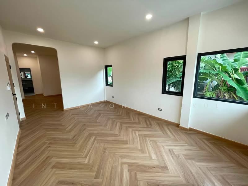 34/195 Chokchai 4 Soi 36 Yaek 2-4, Lat Phrao Sub-district, Lat Phrao District, Bangkok 10230, Bangkok, โชคชัย 4 ซอย 36 แยก 2 - 4, Lat Phrao, Bangkok, 4 Bedrooms, 320 sqm, Single Detached House For Sale, by Jintana Ongsurakul, 500474704 - DDproperty.com