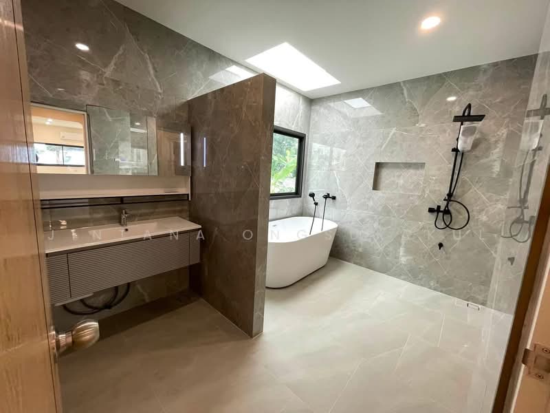 34/195 Chokchai 4 Soi 36 Yaek 2-4, Lat Phrao Sub-district, Lat Phrao District, Bangkok 10230, Bangkok, โชคชัย 4 ซอย 36 แยก 2 - 4, Lat Phrao, Bangkok, 4 Bedrooms, 320 sqm, Single Detached House For Sale, by Jintana Ongsurakul, 500474704 - DDproperty.com