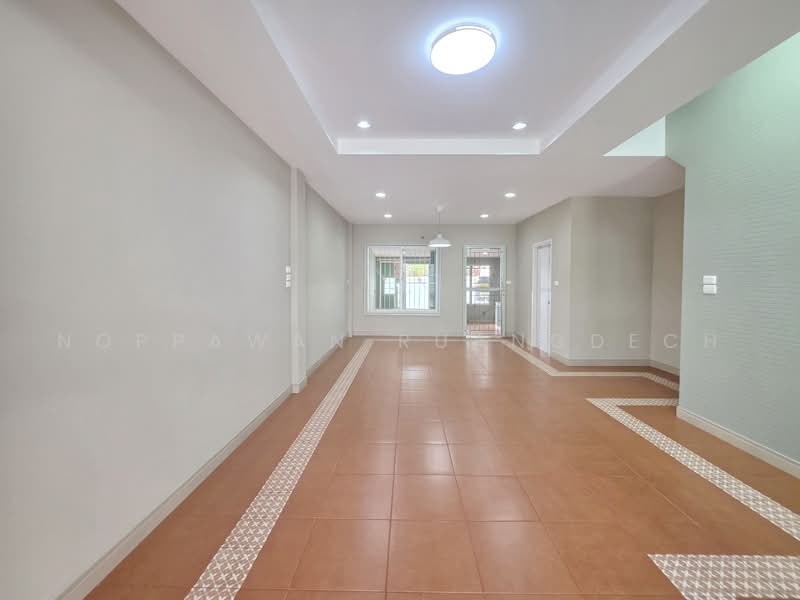 Prachasuk lake & Mall, Bangkok, Rama 2 Road, Samae Dam, Bang Khun Thian, Bangkok, 3 Bedrooms, 160 sqm, Townhouse For Rent, by Noppawan Ruangdech, 500474705 - DDproperty.com