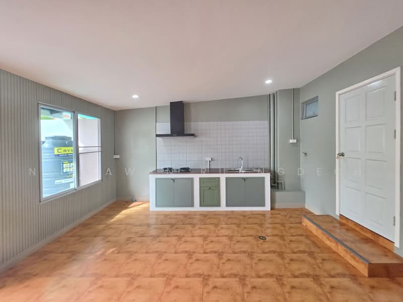 Prachasuk lake & Mall, Bangkok, Rama 2 Road, Samae Dam, Bang Khun Thian, Bangkok, 3 Bedrooms, 160 sqm, Townhouse For Rent, by Noppawan Ruangdech, 500474705 - DDproperty.com