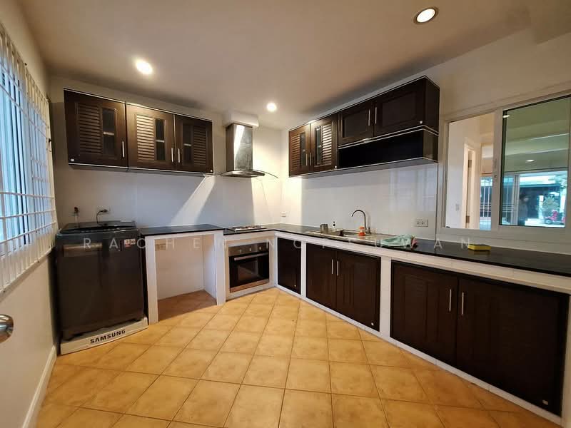 Sammakon Ramkhamhaeng, Bangkok, Ramkhamhaeng Road, Saphan Sung, Bangkok, 3 Bedrooms, 240 sqm, Single Detached House For Rent, by Rachen Nopsuwan, 500474716 - DDproperty.com