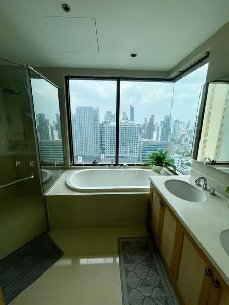 The Emporio Place, Bangkok, 93 Soi Sukhumvit 24, Sukhumvit Road, Khong Tan, Khlong Toei, Bangkok, 2 Bedrooms, 106 sqm, Condo For Rent, by PK PRIME ESTATE Co., Ltd., 500474723 - DDproperty.com