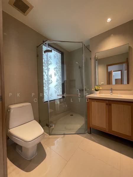 The Emporio Place, Bangkok, 93 Soi Sukhumvit 24, Sukhumvit Road, Khong Tan, Khlong Toei, Bangkok, 2 Bedrooms, 106 sqm, Condo For Rent, by PK PRIME ESTATE Co., Ltd., 500474723 - DDproperty.com