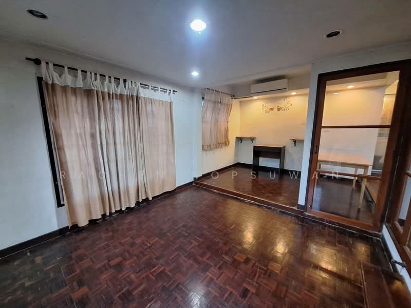 Sammakon Ramkhamhaeng, Bangkok, Ramkhamhaeng Road, Saphan Sung, Bangkok, 3 Bedrooms, 240 sqm, Single Detached House For Rent, by Rachen Nopsuwan, 500474725 - DDproperty.com
