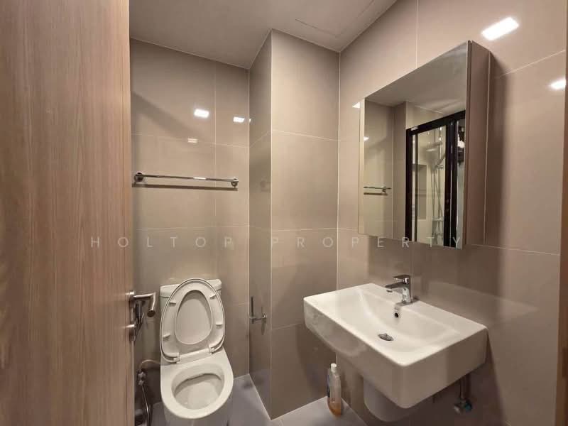 FLO by Sansiri, Bangkok, Somdet Chaopraya Road, Khlong San, Bangkok, Studio, 26 sqm, Condo For Rent, by Holtop Property, 500474806 - DDproperty.com